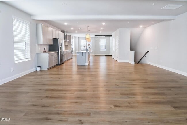 Building Photo - 1247 Shaw View Aly