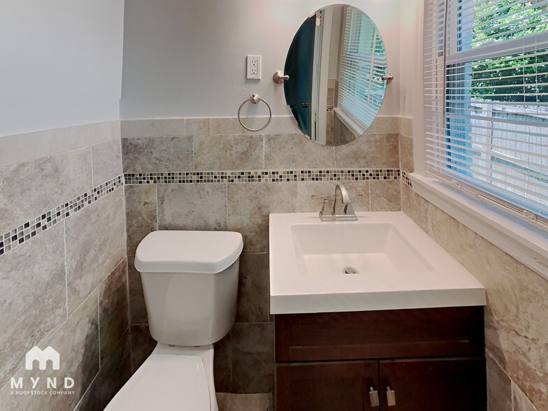 Building Photo - 2625 Harmony Way