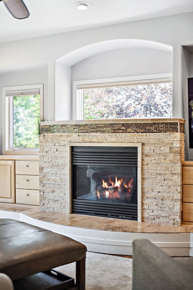 Building Photo - 534 Sawtooth Point