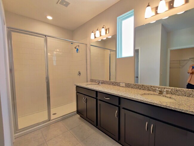Building Photo - 5106 Sea Mist Ln