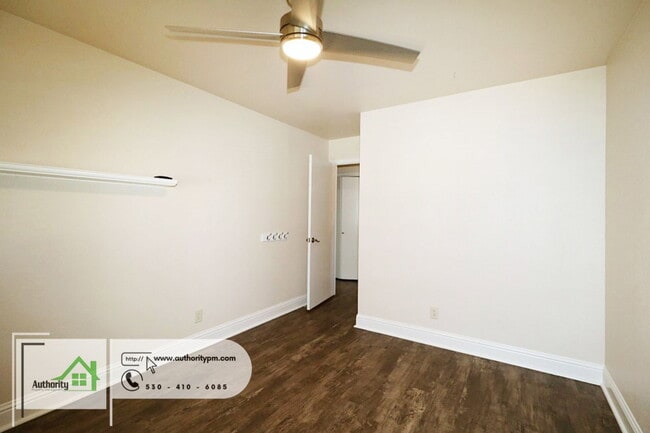 Building Photo - 3747 Sunday Ct