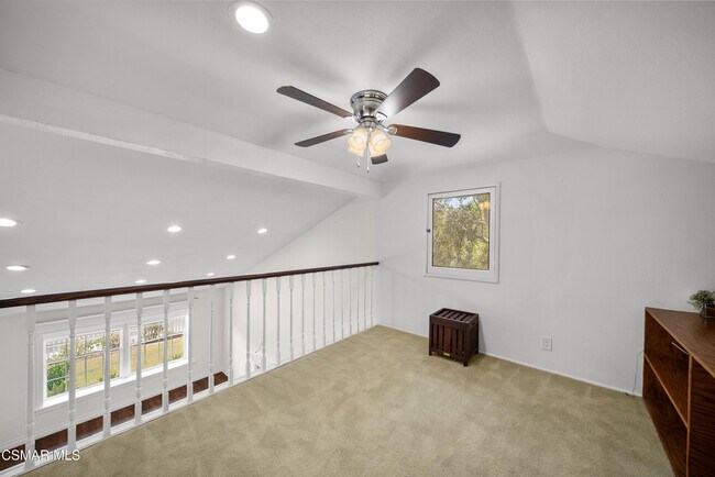 Building Photo - 561 Walter Ave