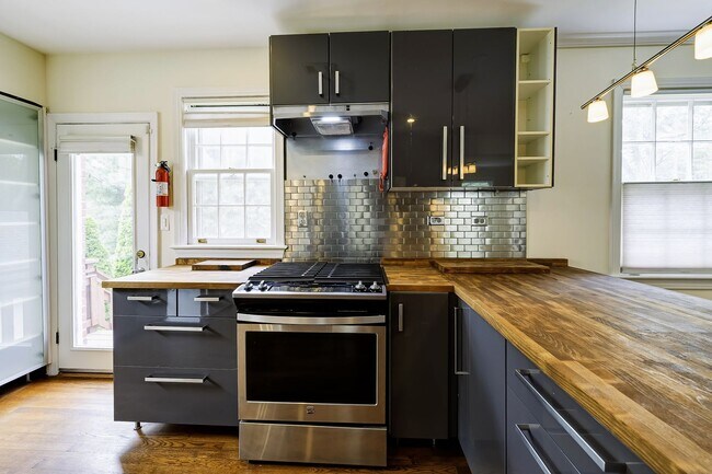 Building Photo - NW DC - Timeless Elegance Meets Modern Comfort in AU Park (with Pool!)