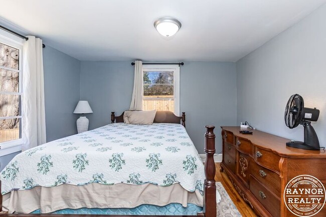 Building Photo - 429 N Main St