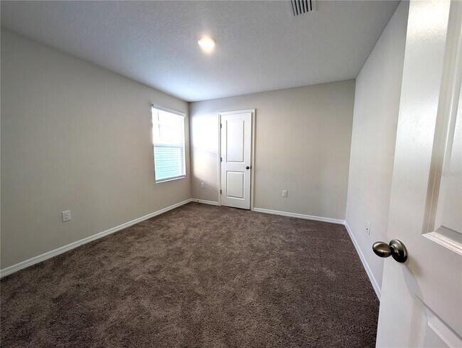 Building Photo - 37327 Sagemoor Dr