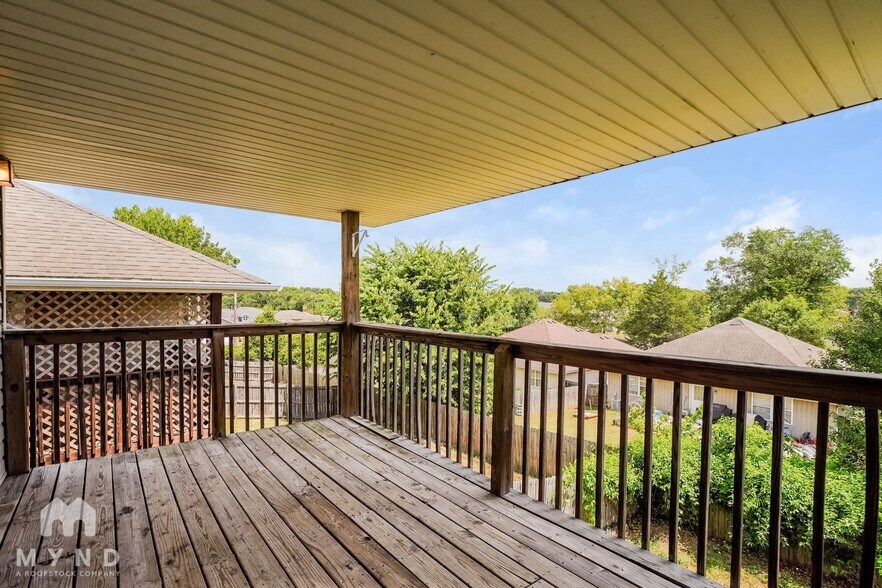 Building Photo - 3634 S Sulgrove Ave