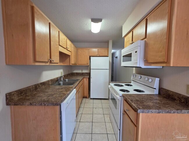 Building Photo - 1440 N 61st Ave