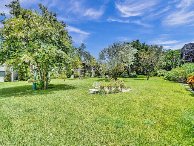 Building Photo - 3115 Oakland Shores Dr