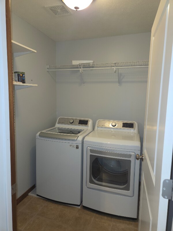 Building Photo - 12263 Xylite St NE