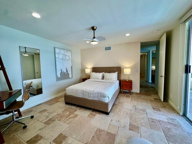 Building Photo - 76705 Sandpiper Dr