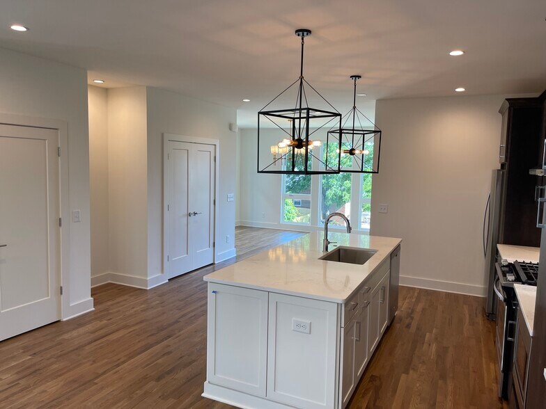 Kitchen - 110 Oceola Ave