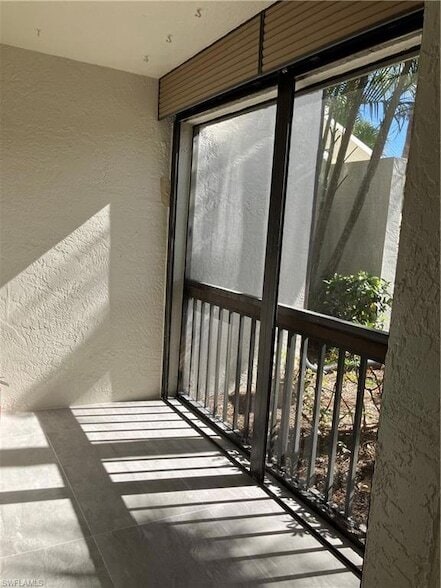 Building Photo - 1826 Kings Lake Blvd