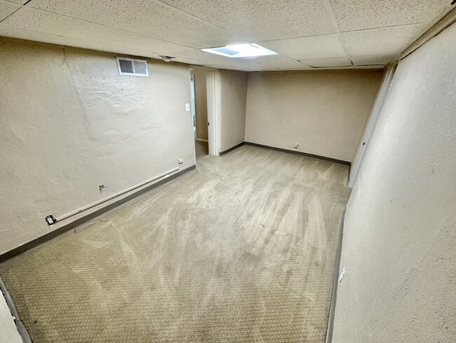 Building Photo - 20 Coffey Ln