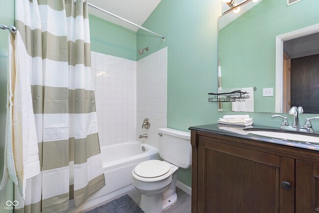 Building Photo - 4351 Village Pkwy Cir W