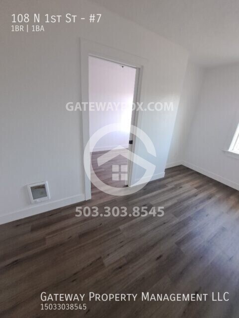 Building Photo - 108 N 1st St