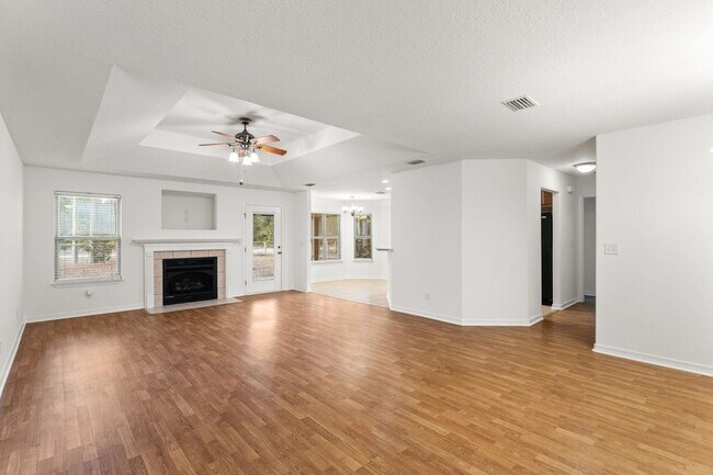 Building Photo - 71 Eventide Ln