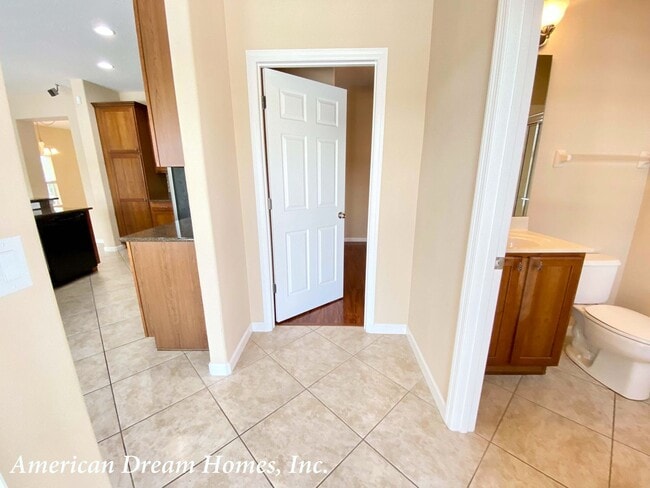 Building Photo - 10973 Willow Ridge Loop