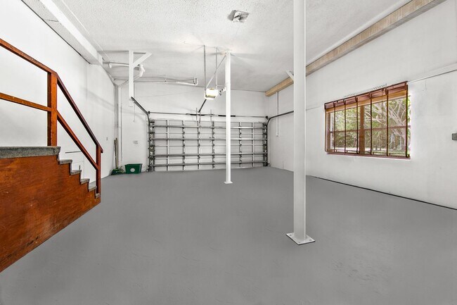 Building Photo - 7810 S Tropical Trail