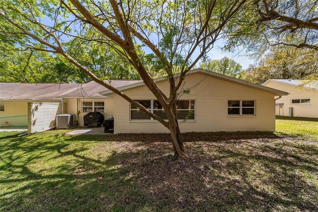 Building Photo - 9438 SW 85th Ave