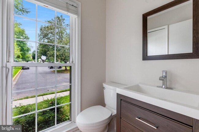 Building Photo - 9911 Finian Ct