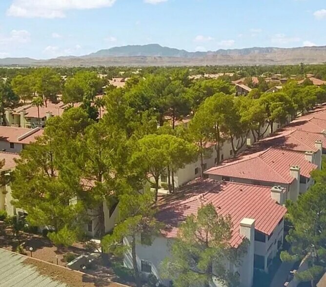 Building Photo - 6649 W Tropicana Ave