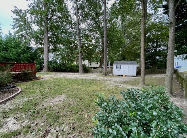 Building Photo - 6207 Oaken Gate Dr S