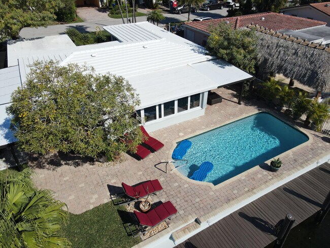 Building Photo - 2548 SE 14th St