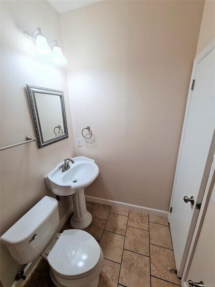 Building Photo - 6474 Halcyon Dr