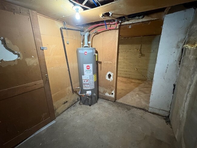 Building Photo - Cozy Country Home with Mountain Views