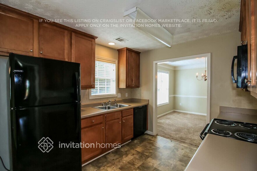 Building Photo - 4111 Silvery Way