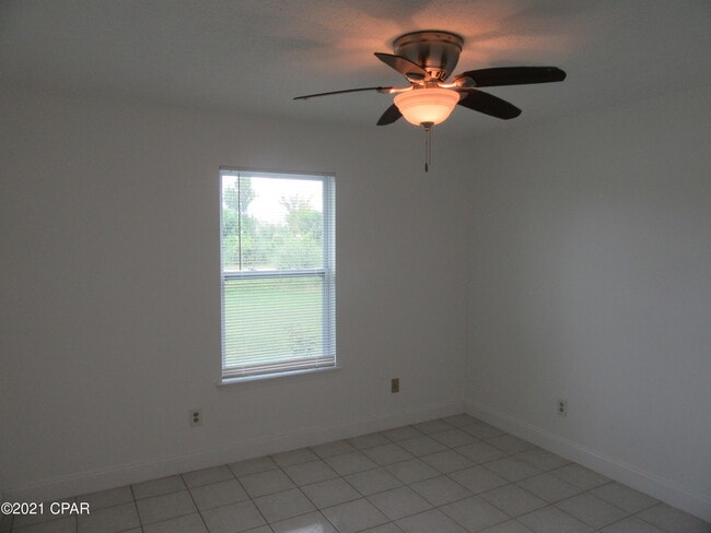 Building Photo - 3218 Game Farm Rd
