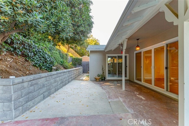 Building Photo - 3585 El Lado Dr