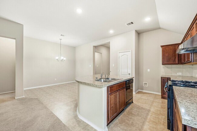 Building Photo - 7126 Whitlow Wonder Ln