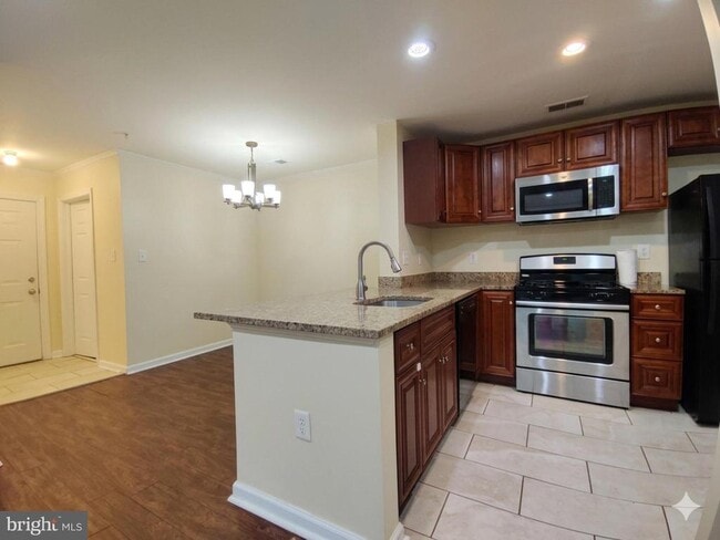 Building Photo - 17701 Kilmarnock Terrace