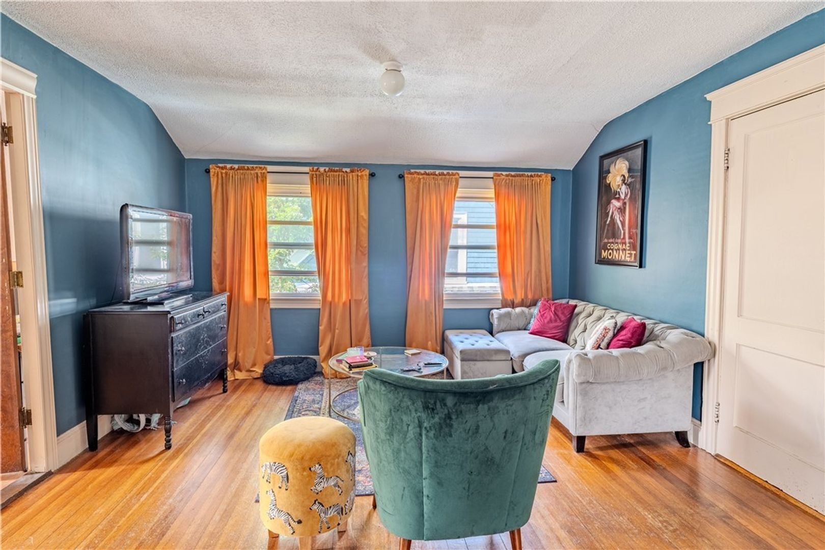 Building Photo - 125 Taber Ave