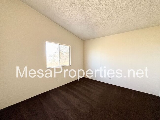 Building Photo - 9964 Arroyo Ave