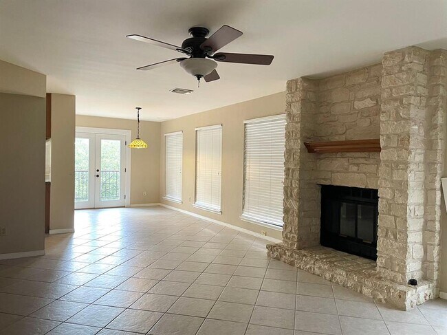 Building Photo - 9005 Scottish Pastures Dr