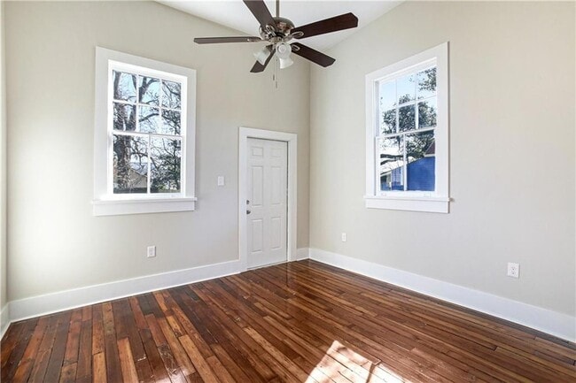 Building Photo - 306 Whitney Ave.