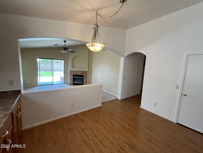 Building Photo - 29429 N Blackfoot Daisy Dr