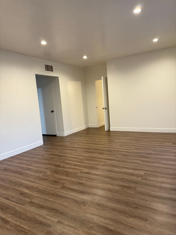 Building Photo - 1339 N Hobart Blvd
