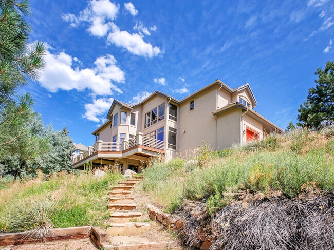 Building Photo - 16374 Sandstone Dr