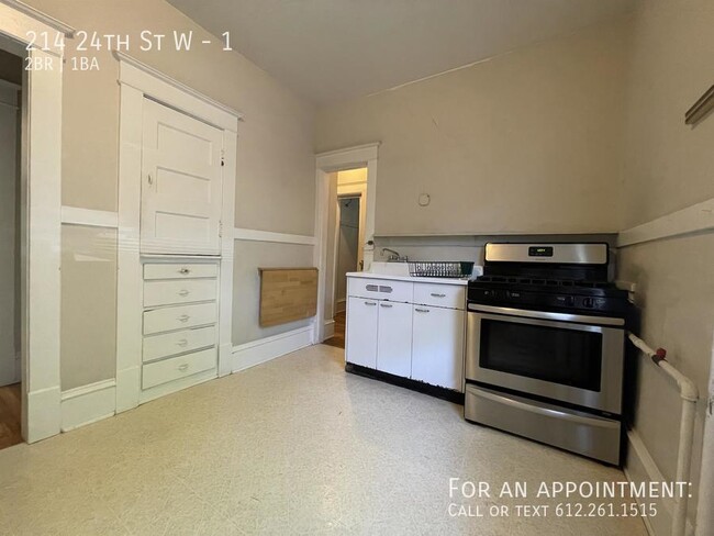 Building Photo - 214 24th St