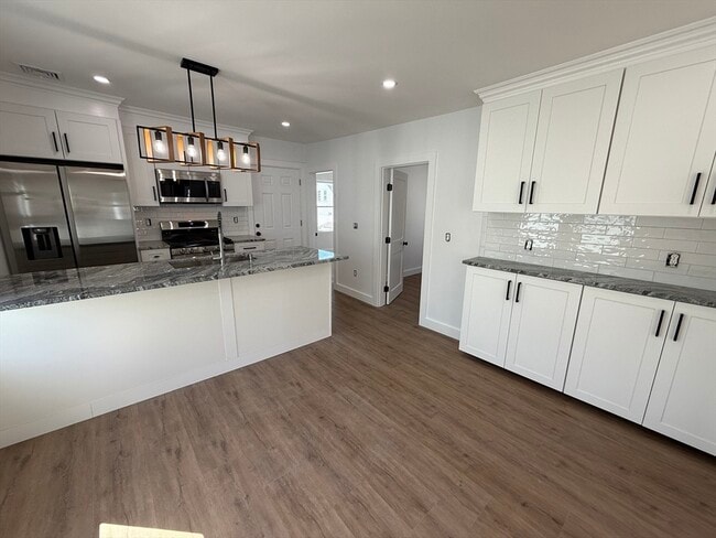 Building Photo - 94-96-96 Francis St