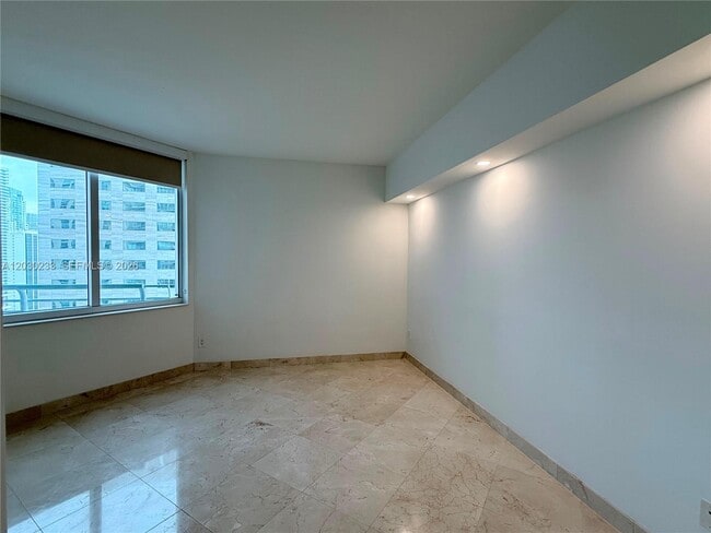 Building Photo - 335 S Biscayne Blvd