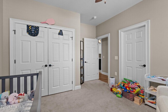 Building Photo - 130 Heath Ct