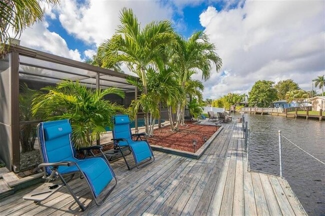 Building Photo - 1951 NW 33rd St