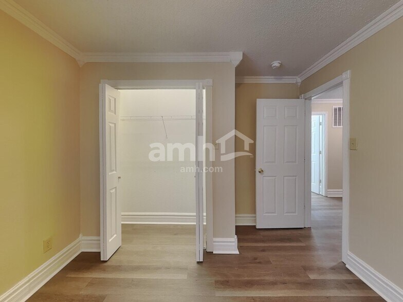 Building Photo - 10303 Buckshire Ln