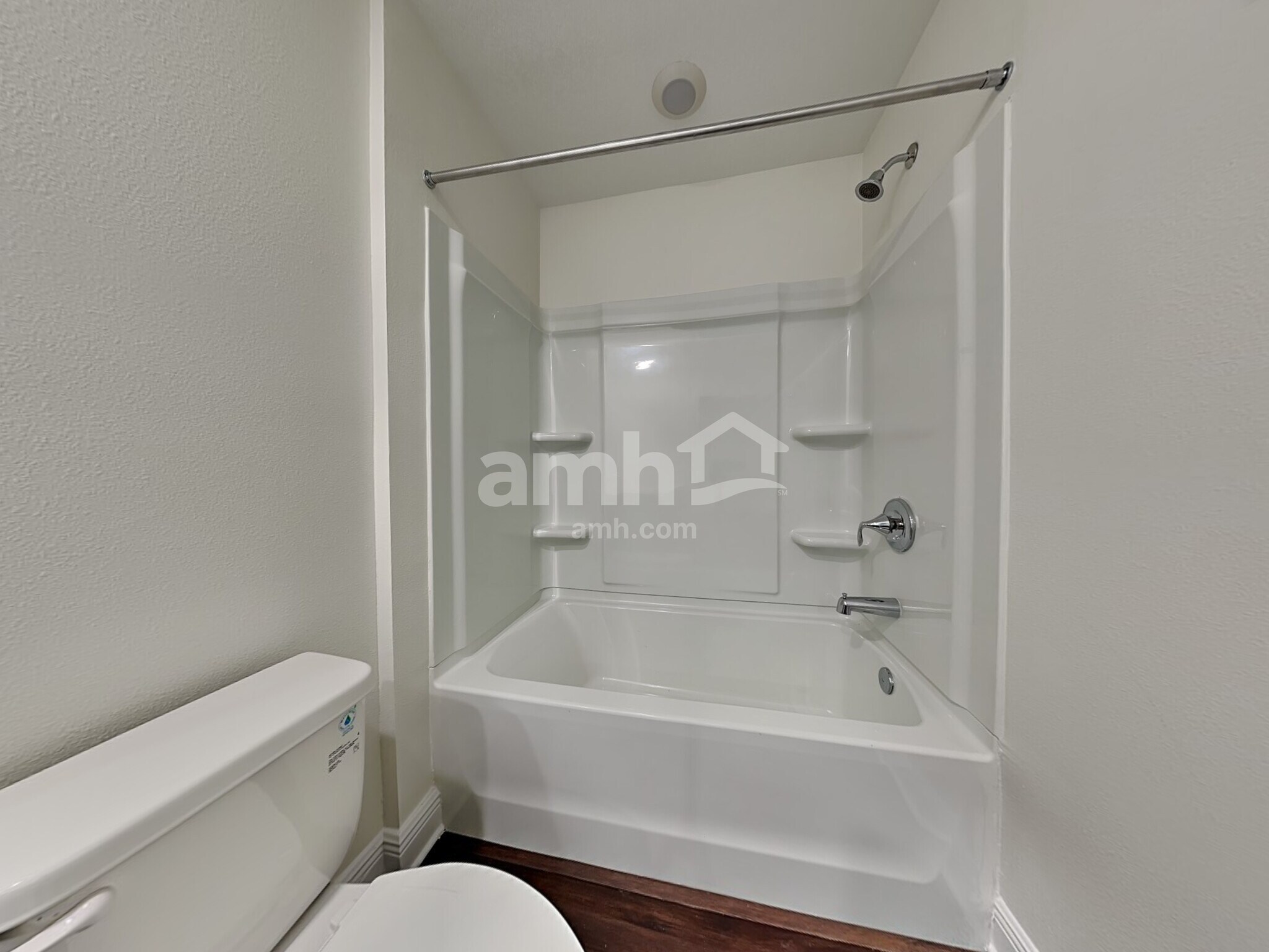 Building Photo - 27462 St Andrews Ave