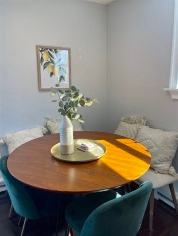 Building Photo - 104 H St