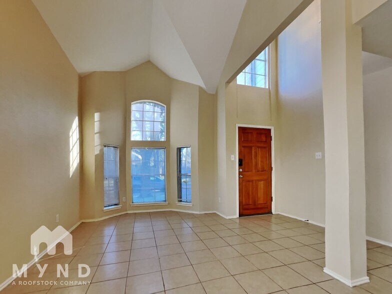 Building Photo - 2530 Chestnut Mills Rd